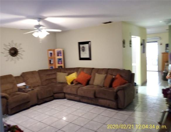 Royal Twins, 751 W 81st St #1, Hialeah, Florida 33014, image 1