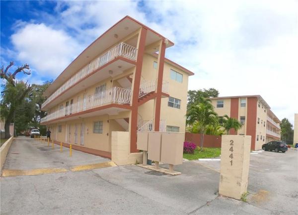 Wildwood River Villas, 2441 NW 13th St #78, Miami, Florida 33125, image 2