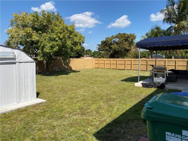 Carol City Gardens, 3955 NW 195th St, Miami Gardens, Florida 33055, image 3