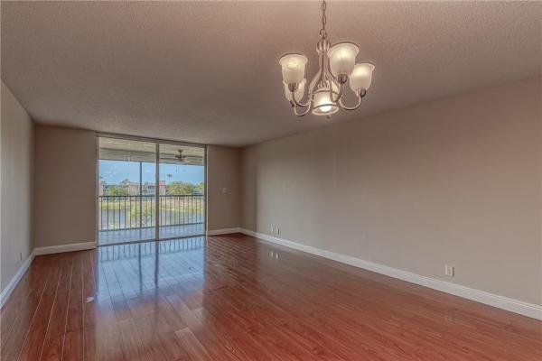 Palm Lakes, 7301 NW 1st St #402, Margate, Florida 33063, image 1