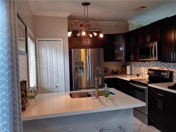 Bridgeport Villas, 14150 SW 126th Pl #14150, Three Lakes, Florida 33186, image 2