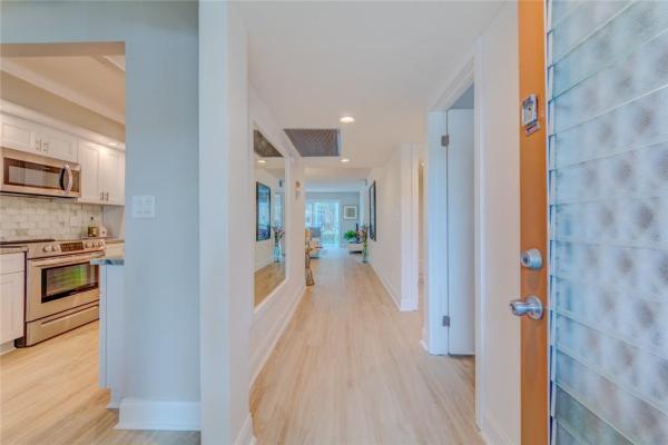 Eleuthera Village, 1802 Eleuthera Pt #E1, Coconut Creek, Florida 33066, image 1