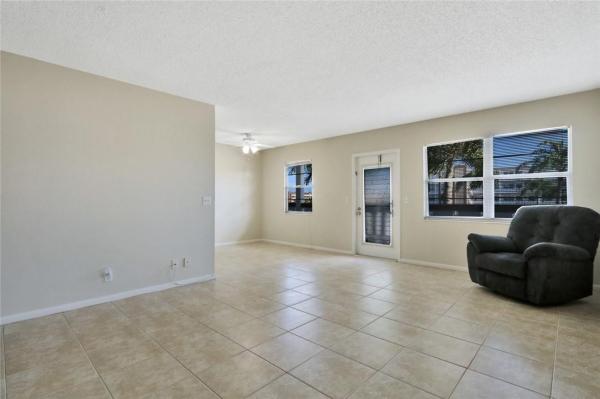 Cornwall At Century Village, 2065 Cornwall D, Boca Raton, Florida 33434, image 3
