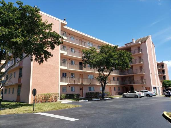 Lakeshore At University Park, 8730 N Sherman Cir #103, Miramar, Florida 33025, image 1
