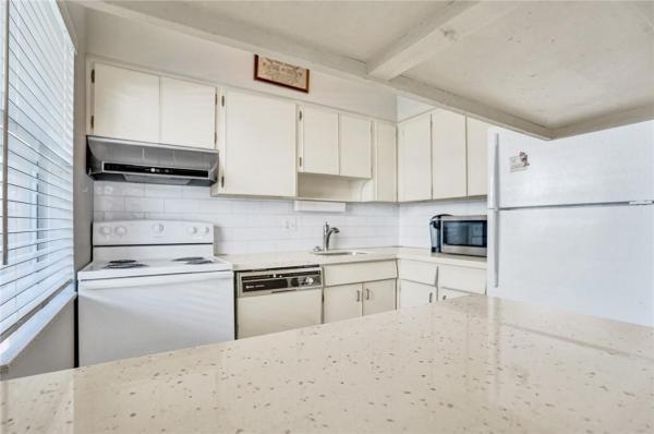 Oakland Arms, 2824 NE 33rd Ct #5, Fort Lauderdale, Florida 33306, image 1