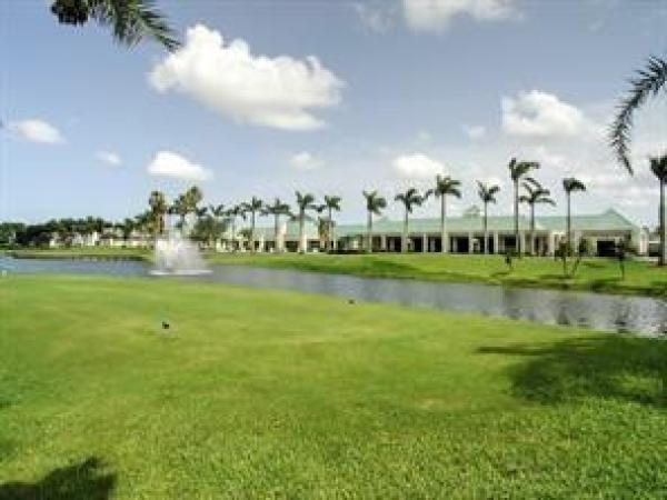 Lucaya Village, 2305 Lucaya Ln #E4, Coconut Creek, Florida 33066, image 1