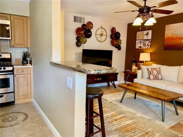 Wilton Village, 2607 NE 8th Ave #13, Wilton Manors, Florida 33334, image 1