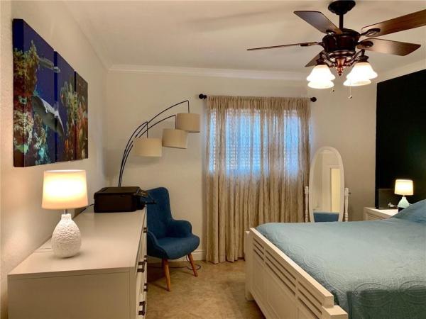 Wilton Village, 2607 NE 8th Ave #13, Wilton Manors, Florida 33334, image 2