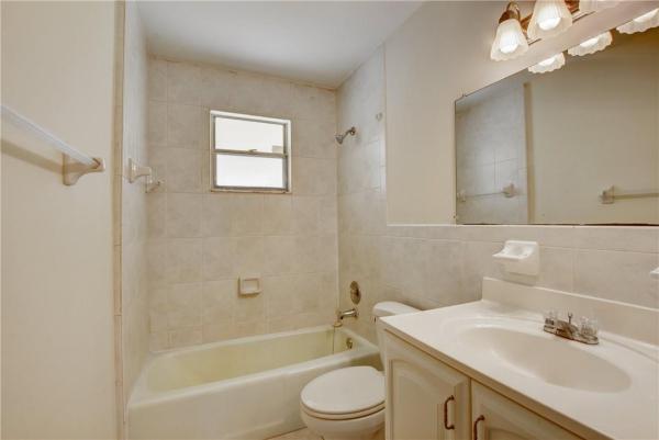 Kenwood, 3480 Concord Ave, Lake Worth Beach, Florida 33463, image 2