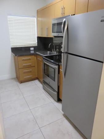 Lincoln, 1510 Jefferson Ave, Miami Beach, Florida 33139, image 2
