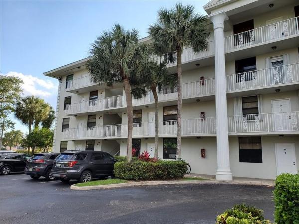 Whitehall 2 Of Pine Island Ridge, 1715 Whitehall Dr #401, Davie, Florida 33324, image 1