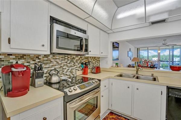 Sabal Palm Of Pine Island Ridge, 1811 Sabal Palm Dr #405, Davie, Florida 33324, image 3