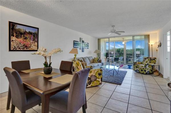 Sabal Palm Of Pine Island Ridge, 1811 Sabal Palm Dr #405, Davie, Florida 33324, image 2