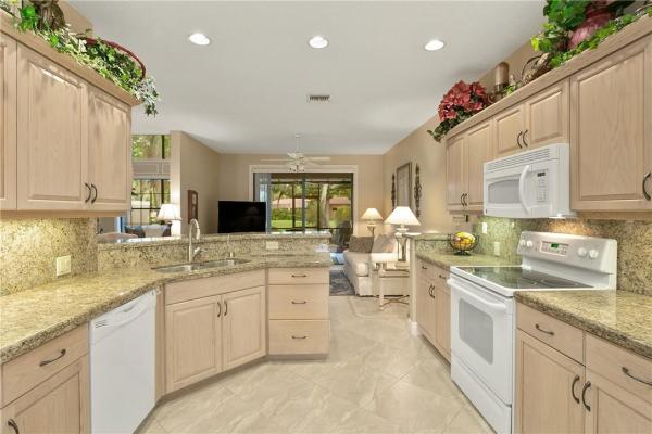 The Townhomes Of Deer Creek, 685 Deer Creek Edgewater Dr, Deerfield Beach, Florida 33442, image 1
