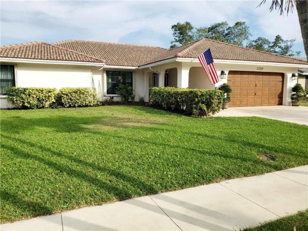 Timbers Of Boca, 21320 Chinaberry Dr, Boca Raton, Florida 33428, image 3