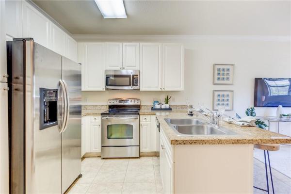 Barefoot Beach Villas, 835 S Ocean Blvd, Pompano Beach, Florida 33062, image 1