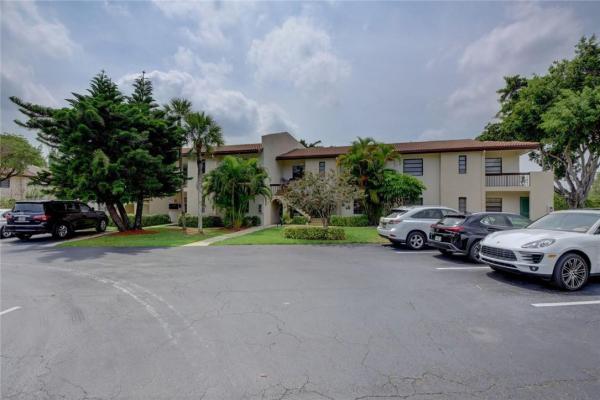 The Horizons Of Boca Lago, 21854 Cypress Cir, Boca Raton, Florida 33433, image 2