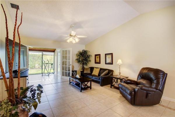 The Arbours Of The Palm Beaches, 2640 Gately Dr W #504, West Palm Beach, Florida 33415, image 2
