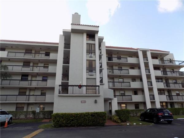 Caribbean Springs Village, 10315 NW 9th Street Cir #301, Fountainebleau, Florida 33172, image 1