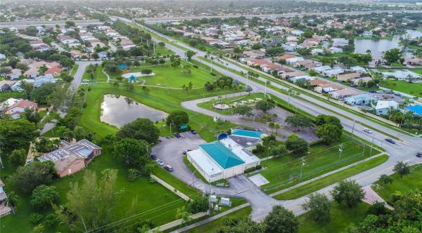Falcon's Lea, 6330 W Falcons Lea Dr, Davie, Florida 33331, image 1