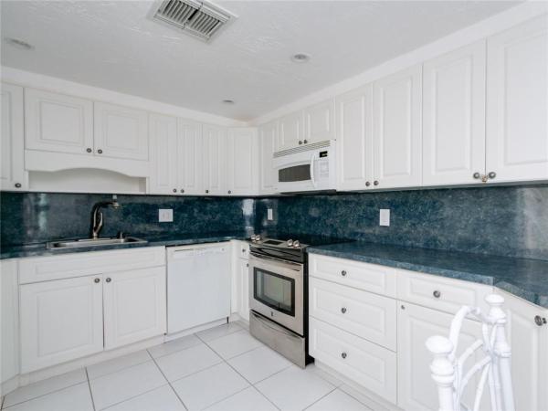 Country Club Village, 16300 Golf Club Rd #415, Weston, Florida 33326, image 1