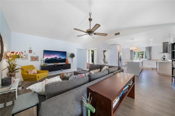 Sawgrass Village 1, 4314 Acacia Cir, Coconut Creek, Florida 33066, image 1