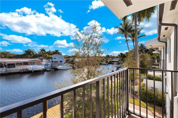 Aqua Bella, 4520 E Aqua Bella Ln, Dania Beach, Florida 33312, image 1