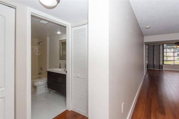 Whitehall 2 Of Pine Island Ridge, 1707 Whitehall Dr #203, Davie, Florida 33324, image 1