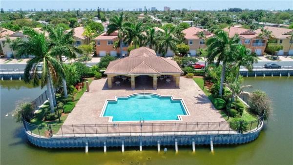 Sierra Bay, 3200 Mirella Dr, Riviera Beach, Florida 33404, image 3