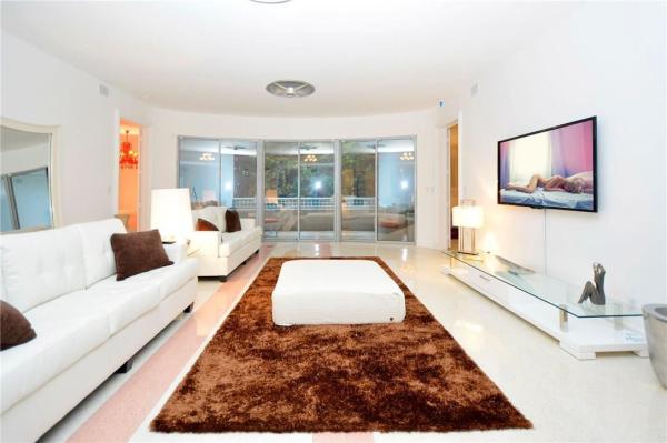 Sunset Lake, 2232 Alton Rd, Miami Beach, Florida 33140, image 2