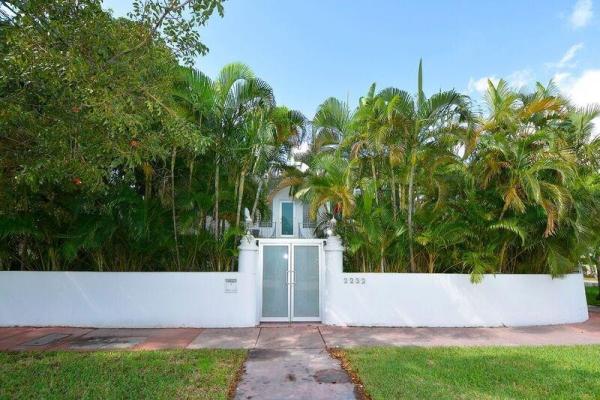 Sunset Lake, 2232 Alton Rd, Miami Beach, Florida 33140, image 3