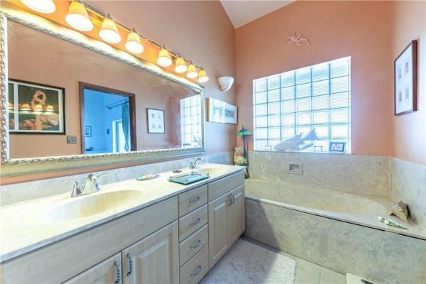 Oakbay, 2810 NE 30th St #E, Fort Lauderdale, Florida 33306, image 1