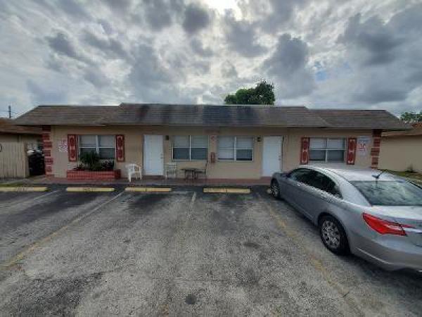 Oriole Estates, 4019 NW 31st Ave, Lauderdale Lakes, Florida 33309, image 2