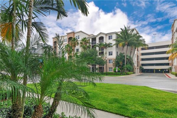 Vizcaya Lakes, 1690 Renaissance Commons Blvd #1310, Boynton Beach, Florida 33426, image 1