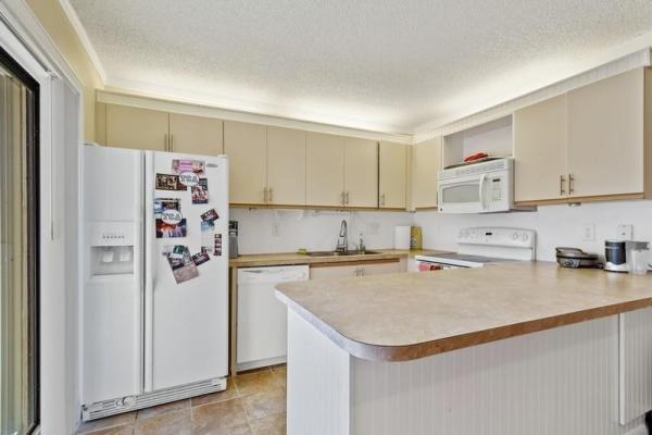 Waterford Courtyards At Crystal Lakes North, 2952 Waterford Dr S, Deerfield Beach, Florida 33442, image 1
