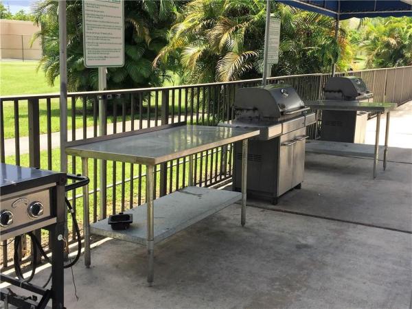 Sunrise Lakes 4, 10160 NW 24th Pl #310, Sunrise, Florida 33322, image 1