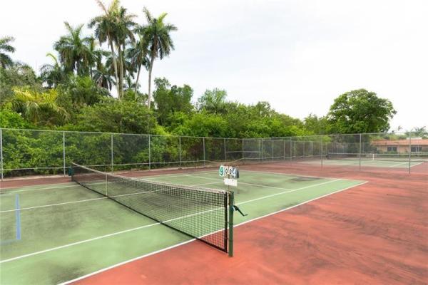 Manor Grove Village, 1930 NE 2nd Ave #211L, Wilton Manors, Florida 33305, image 1