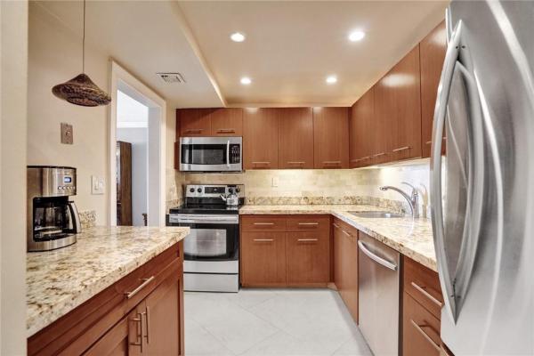 Trafalgar Towers, 1400 S Ocean Dr #508, Hollywood, Florida 33019, image 2