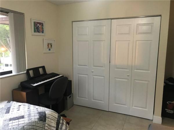 Alhambra Village, 2376 NW 39th Ave, Coconut Creek, Florida 33066, image 1