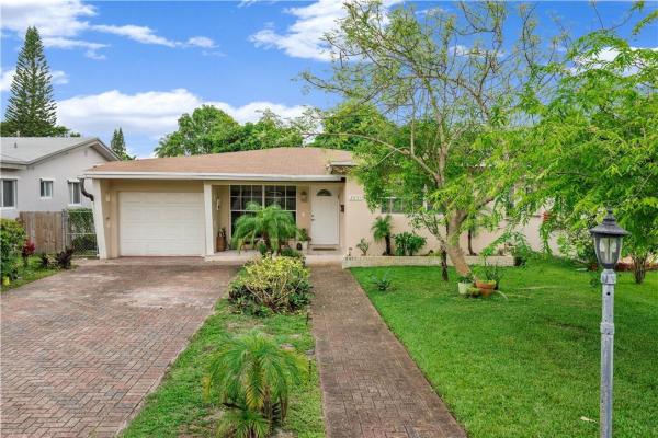 Hollywood Little Ranches, 2651 Madison St, Hollywood, Florida 33020, image 1