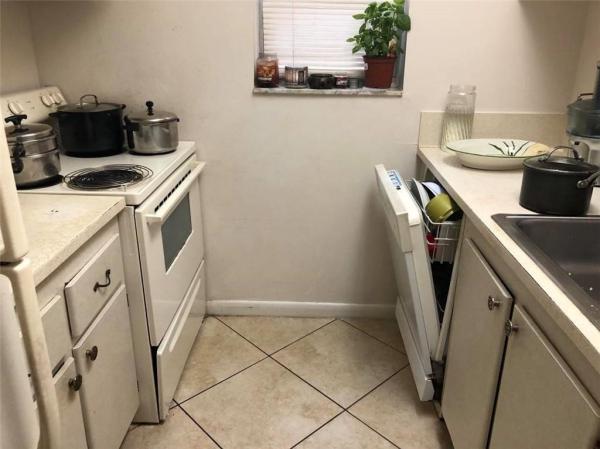 Boca Towne Centre, 550 SW 2nd Ave #1280, Boca Raton, Florida 33432, image 3