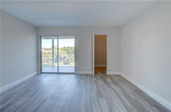 Lucaya Village, 2201 Lucaya Bnd #D4, Coconut Creek, Florida 33066, image 1