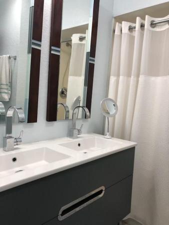 Arrowhead Country Club Villas, 2351 SW 81st Ave #104, Davie, Florida 33324, image 1
