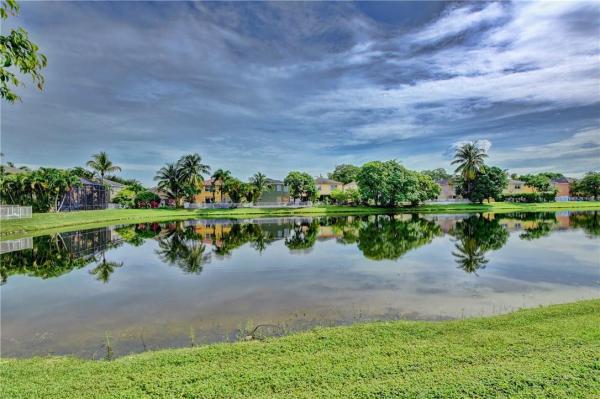 Cape Sable, 5901 S Sable Cir, Margate, Florida 33063, image 1