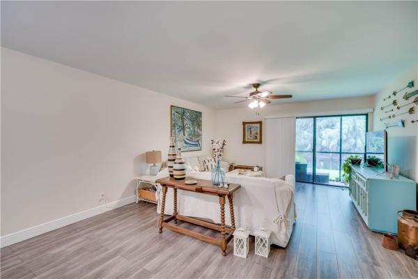 Lago West, 430 Commodore Dr #102, Plantation, Florida 33325, image 1