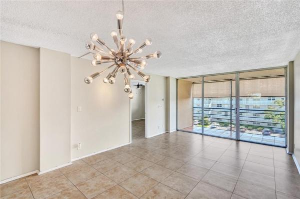 Royal Park, 116 Royal Park Dr #4C, Oakland Park, Florida 33309, image 1
