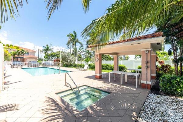 Santa Barbara Villas, 2333 SE 5th St, Pompano Beach, Florida 33062, image 1