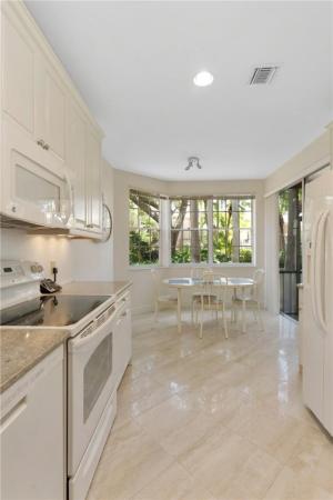 Legends, 102 Legendary Cir, Palm Beach Gardens, Florida 33418, image 1
