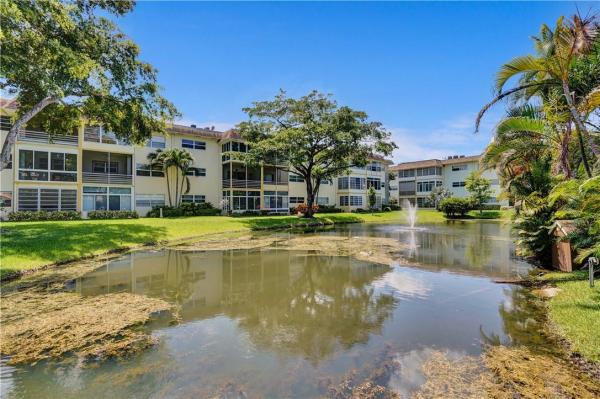 Narcissus Gardens, 5151 W Oakland Park Blvd, Lauderdale Lakes, Florida 33313, image 2