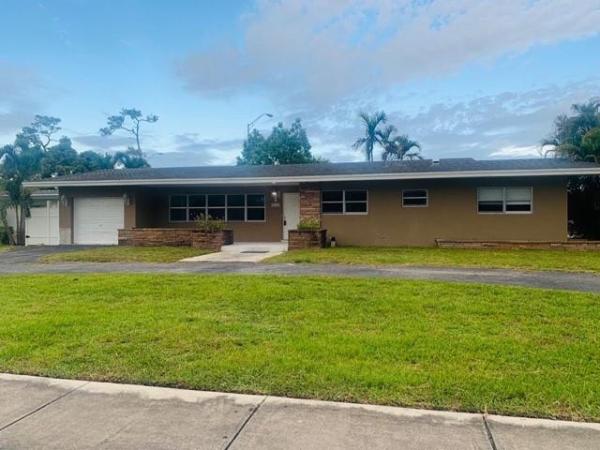 Fulford By The Sea, 15901 Miami Dr, North Miami Beach, Florida 33162, image 1